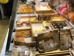 自助取餐区-东哥面包(江宁大润发店)