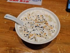 豆奶冰粉-怪噜范·老贵阳街头名小吃(汇金星力城店)