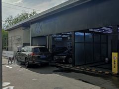 -上汽大众4S店(上海冠松店)