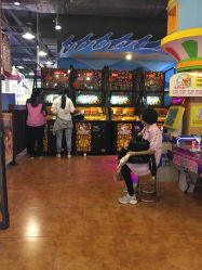 -卡通尼乐园(印象汇店)