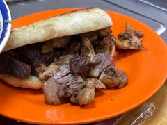 火烧夹肉-清真-戏楼王记牛肉面