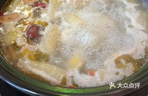 Dried Bamboo Shoot Chicken Pot