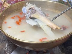 -江湖亮亮蒸虾大排档烤全羊清真(武汉总店)
