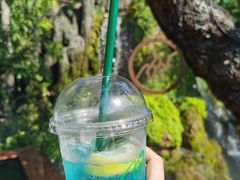 -Chom Cafe and Restaurant