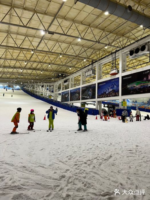 乔波室内滑雪场图片