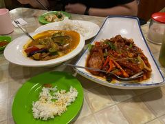 马来黄咖喱牛肉配饭-热浪岛马来餐厅