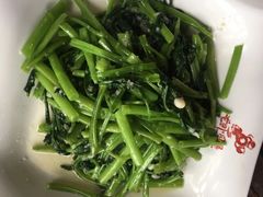 -龙虾风暴(松江店)