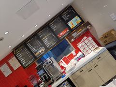 -85度C(生甜甜圈研究工坊·上海平凉店)