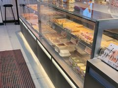 -读酥世家(松江新城地铁站店)