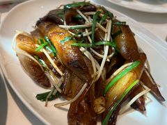 韭菜芽菜炒猪肠粉-花城苑广府菜(侨鑫店)