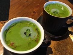 西葫芦瓜汤配扇贝刺身及黑鱼子酱-AZUL by FUEL蓝色·法式酒馆(琶醍店)