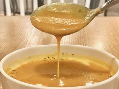 南瓜汤-HELLO 27 意面·沙拉·帕尼尼