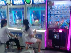 -嗨翻Hi-Fun竞技主题乐园·蹦床亲子生日轰趴(国光1937店)