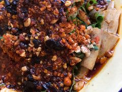 -拈签一笑黄牛肉辣卤串串