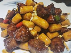 松子年糕牛肉粒-魔鬼牛蛙小厨•烤鱼•龙虾(上马墩光华时代店)