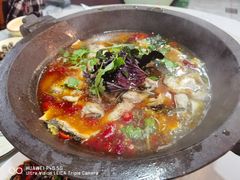 特色石锅鱼-辣出味岳阳特色烧烤·龙虾大排档(砂子塘总店)