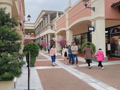 -佛罗伦萨小镇广佛名品奥特莱斯(疏港路店)