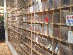 -猫的天空之城概念书店(杭州南宋御街店)