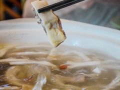 原味椰子鸡汤-龙泉人椰子鸡.糟粕醋.海南菜(三亚旗舰店)