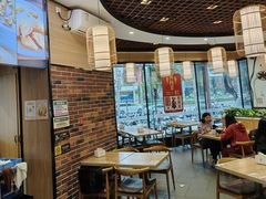 -裕记烧腊连锁餐饮(国商分店)