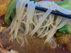 -弘束束柳州深巷螺蛳粉(珠江路店)