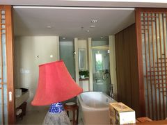三亚亚龙湾华宇度假酒店(原三亚华宇皇冠假日酒)-三亚亚龙湾雅高美爵酒店