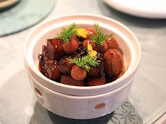 本鸡蛋烧土猪肉-十八棵（老龙井）御茶园(老龙井店)