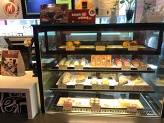 面包甜点陈列柜-麦当劳(杭州庆春路店)