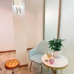 -BULB STUDIO 巴柏明星发型工作室