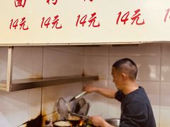 -小街曹师傅砂锅麻辣烫(亚泰大街店)