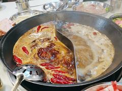 -憨铁匠老火锅(龙岗万科里店)
