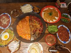 -萍姐火锅·公路夜市(武汉首店)