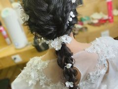 -金夫人化妆摄影职业培训学校
