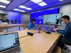 -Apple零售店(深圳益田假日广场店)