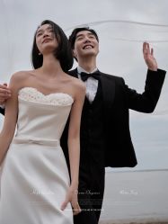 -雪中彩影婚纱摄影·微光艺术中心