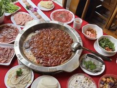 -山城年华老火锅(玉林店)