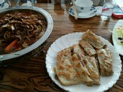 -溢心园香河肉饼总店