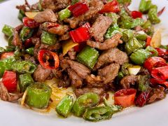 小炒牛肉-上海交通大学新疆餐厅