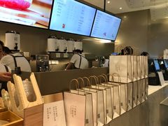 -奈雪的茶(市百一店)