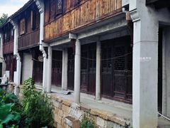 -丝绸小镇荻港古村