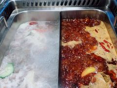 鸳鸯锅底-闵四遵义羊肉粉(朝外大街店)