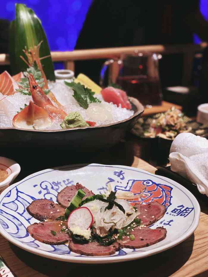 竹哩·井原里-"以前跟哥几个一起出来吃日料都是aa的,今.