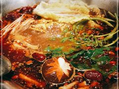 -湊湊火锅·茶憩(打浦桥日月光店)