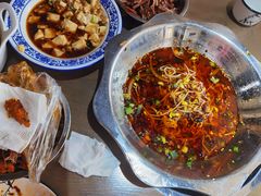 -渝尚香辣虾干锅鸭头