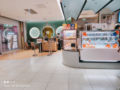 -奈雪的茶(亨特国际广场店)