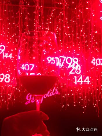 为了奔奔奔. 富，我可是拿着兜兜转咯