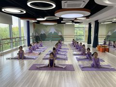 -小荧星艺校(浦东中环分校)