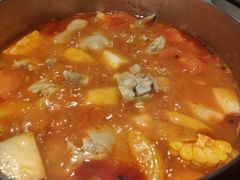 -尚尚仙·酸汤猪手·猪肚鸡火锅(华联万柳购物中心店)