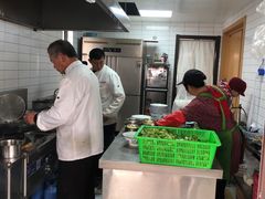 -小河无名面馆