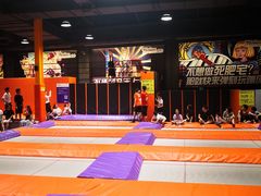 -Tenker Club弹刻极限主题公园 · 蹦床 · 团建 · 生日派对(大关店)